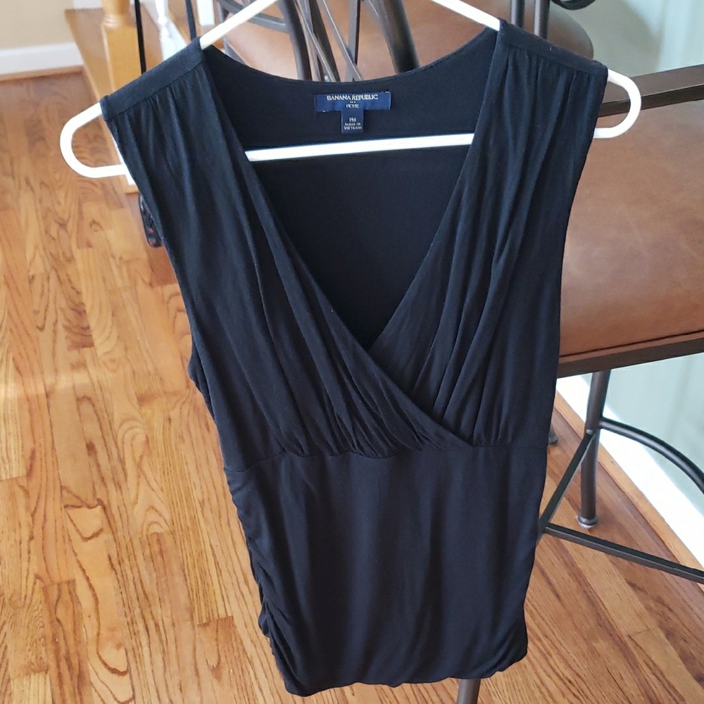 Banana Republic Black Sleeveless Wrap-Style Top Size: MP